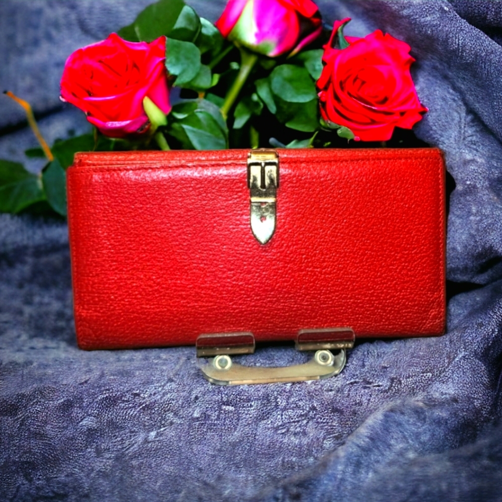 Vintage Red Gucci Long Wallet